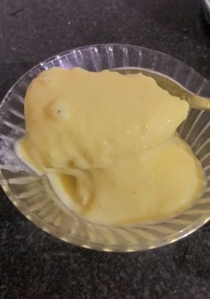 आइसक्रीम (Ice-cream recipe in hindi) रेसिपी मुख्य फोटो