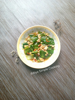 Foto resep Tumis Pakcoy Telur Simple