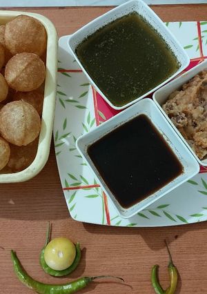 A picture of Homemade puris for pani puri.