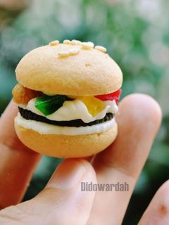 Foto resep Kukis Eggdrop Bentuk Burger Anti Ribet Anti Gagal | No Mixer, No Oven