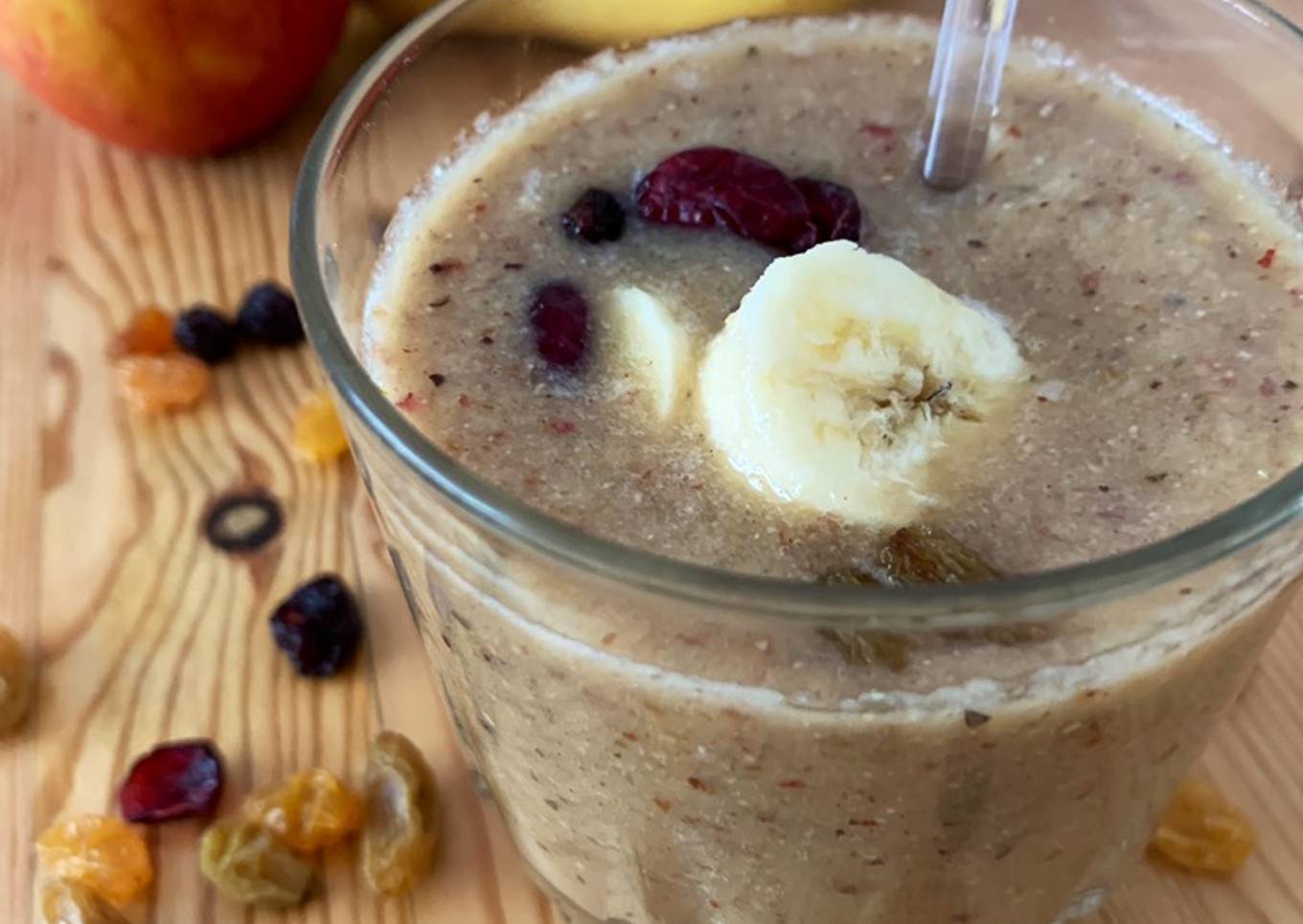 Apple Banana with Dried fruits Smoothie