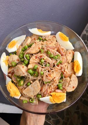 รูปของ ยำขนมจีนไก่ยอ ยั่วๆจ้าา🌶