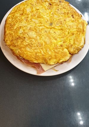 Una foto de Tortilla de patata ibérica