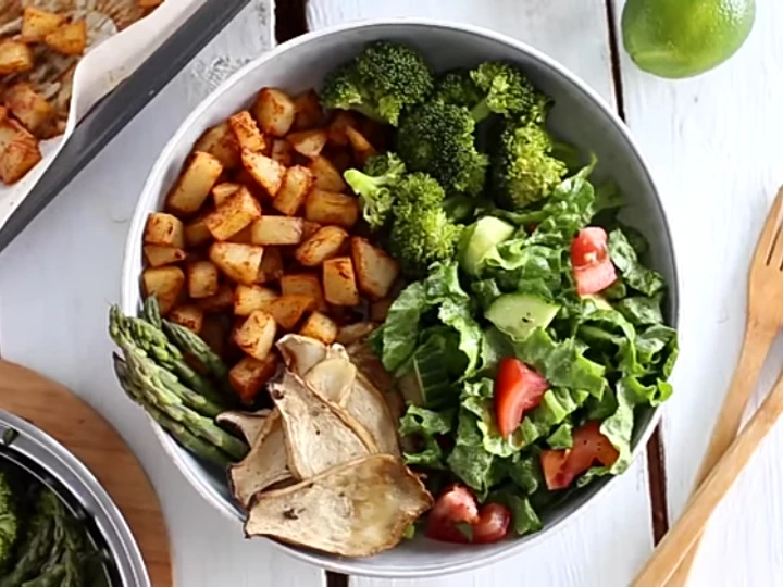 Easy Steps to Make Recipes Roasted potatoes and mushroom 😋 the Delicious Delicious.