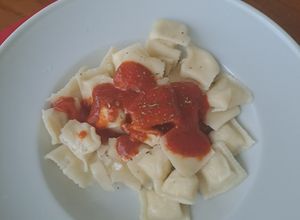 Una foto de Ravioles de pollo