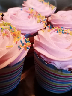 A picture of Pink Cup Cakes.