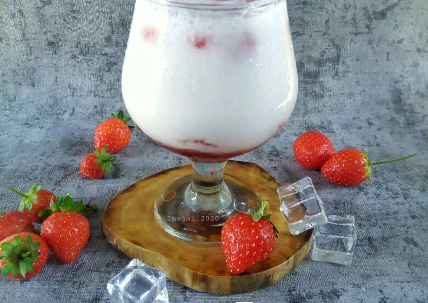 Korean Strawberry Milk
