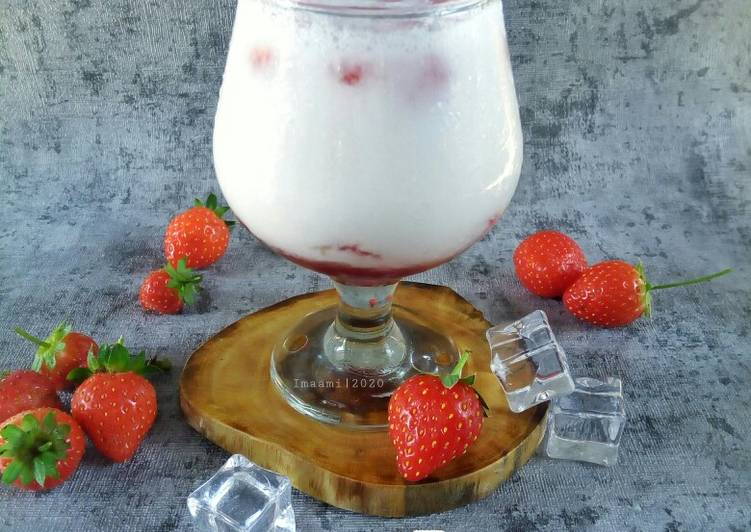Resep Korean Strawberry Milk Anti Gagal