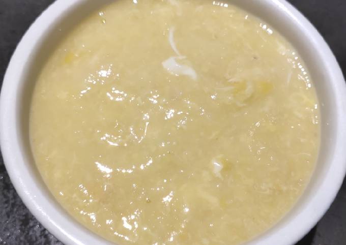 Creamy Corn Soup with Eggs