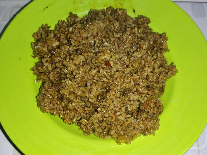 Cara Gampang Membuat Nasi Goreng Hitam Anti Gagal