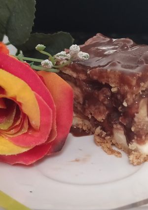 Una foto de Postre de milo con galleta 😋😝🥮🧁
