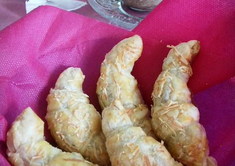 Croissant puff pastry