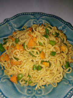 A picture of Sallie's coconut fried noodles.