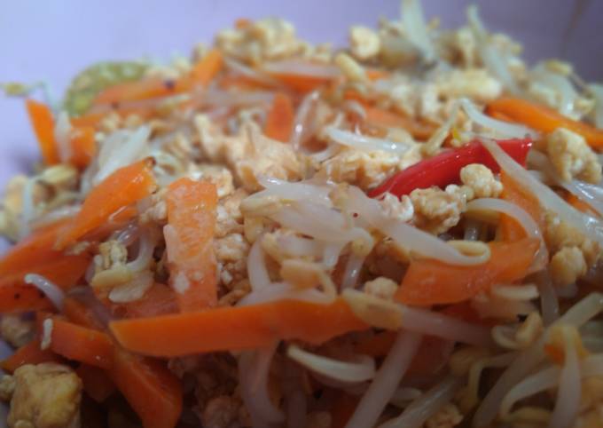 Cara membuat Oseng cambah mix telur arik Cara membuat Oseng cambah mix telur arik