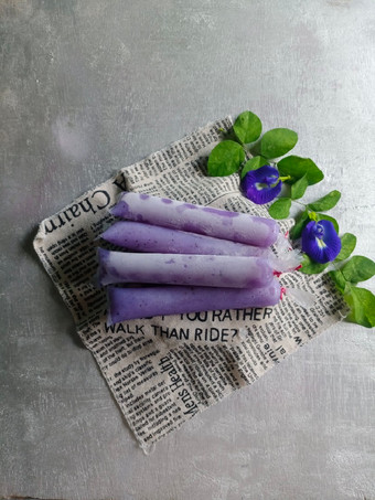 Bagaimana Menyiapkan Es Lilin Sirsak Telang, Menggugah Selera