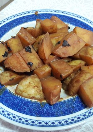 Una foto de Guarnición de patata al miso vegana 🥔