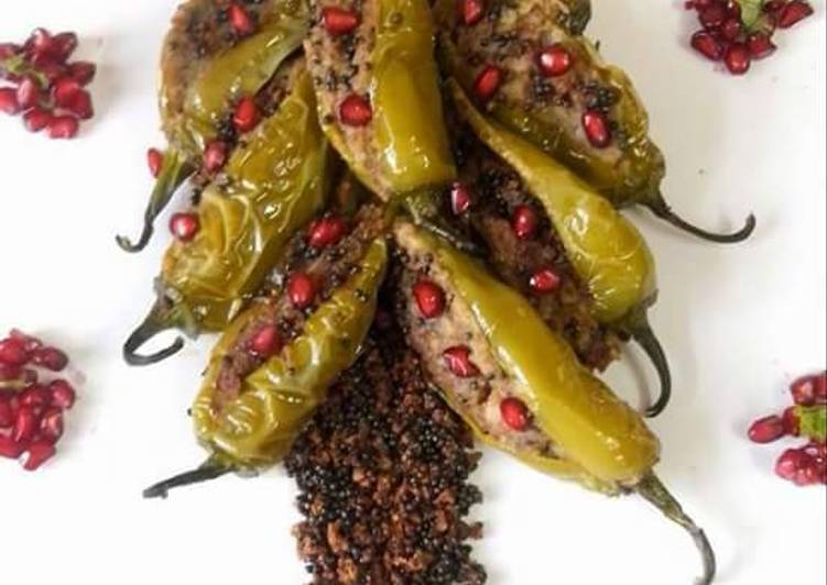 Stuffed green chilli(Christmas tree)