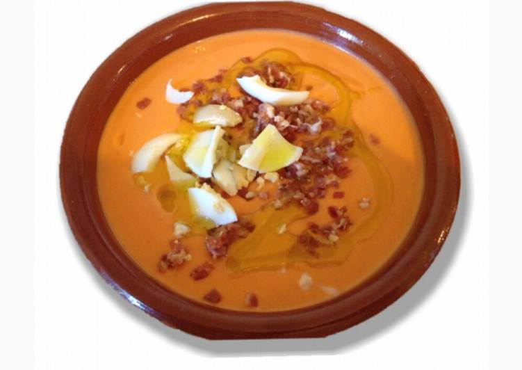 Salmorejo cordobés tradicional