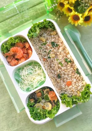 Foto resep #5 Bekal Kantor Nasgor + Capcay + Udang