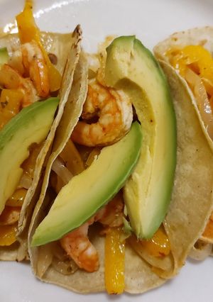 Una foto de Fajitas de camarón