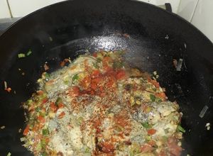 Una foto de Ostras al vino blanco y arroz graneado