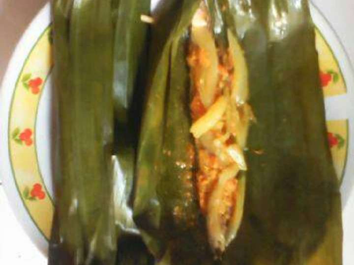 Langkah Mudah untuk Membikin Resep  Pepes tongkol mangga muda yang Sempurna, Lezat