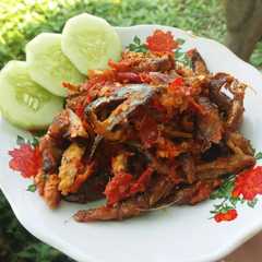 รูปของ Geprek cue (ikan keranjang)