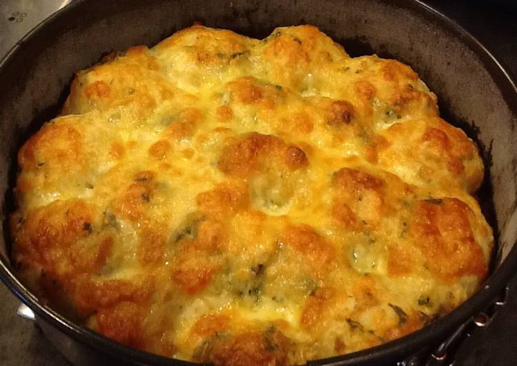 Step-by-Step Guide to Prepare Quick Cheesy pesto pull-apart