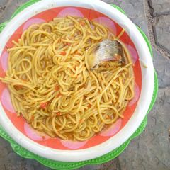 A picture of Curried indomie pepper soup.