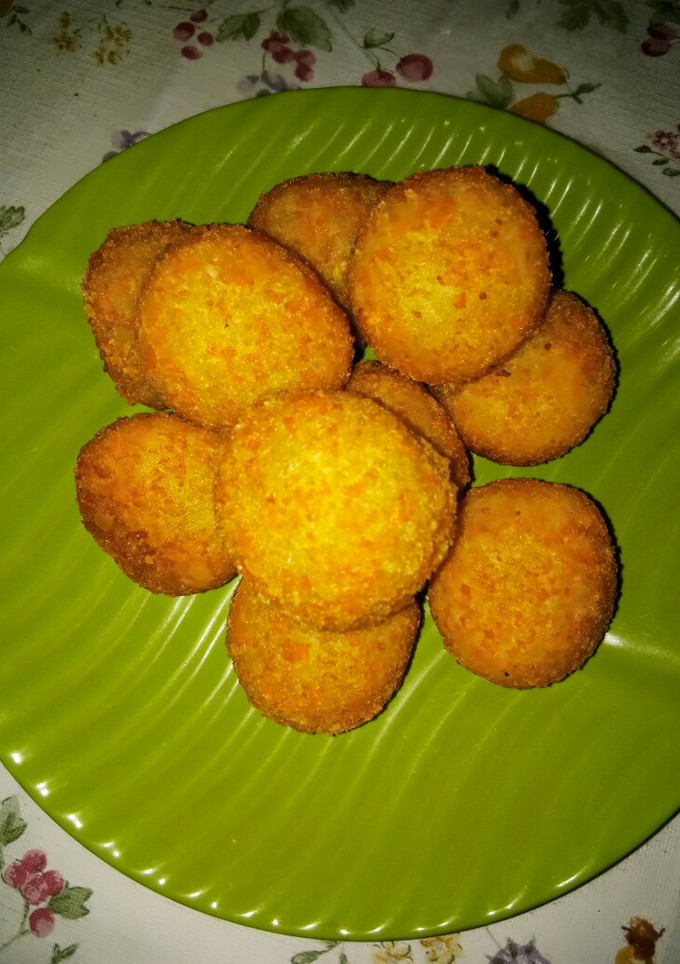 Foto resep Jemblem krispy / singkong isi gula merah...