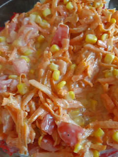 Una foto de Ensalada de Zanahoria y maíz dulce