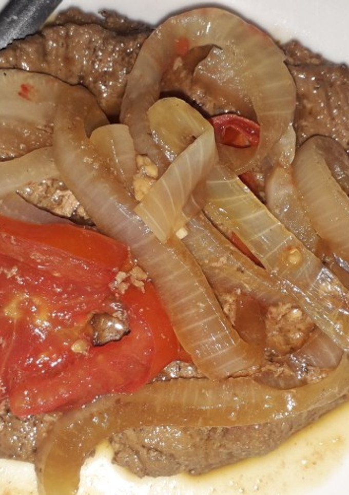 Una foto de Bistec encebollado 🍽