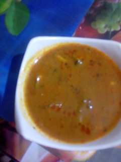 வெண்டை புளிக்குழம்பு (Vendai pulikulambu recipe in tamil) செய்முறை முக்கிய புகைப்படம்