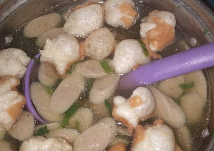 Langkah Mudah untuk Menyiapkan Sup baso sosis siomay yang Sempurna