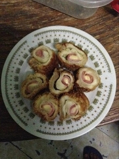 A picture of Party Ham Rolls.