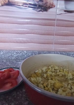 صورة لوصفة بيض مسلوق مع زيت الزيتون والبصل والثوم
