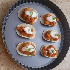 A picture of Mexican taco bites.