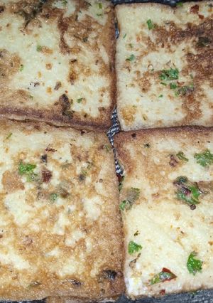 A picture of Egg toast.