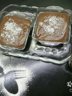 صورة لوصفة تحلية بسيطة بالشكولا 🍫