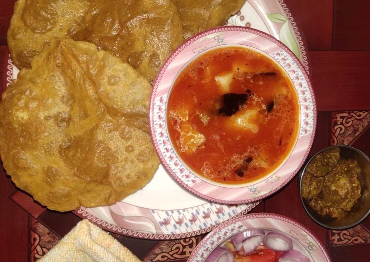 How to Prepare Homemade Poori Bhaji