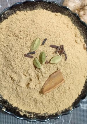 ચા નો ગરમ મસાલો (Tea Garam Masala Recipe In Gujarati) રેસીપી મુખ્ય ફોટો