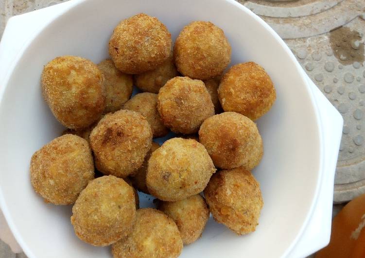 Easiest Way to Prepare Homemade Yam balls with bread crumbs