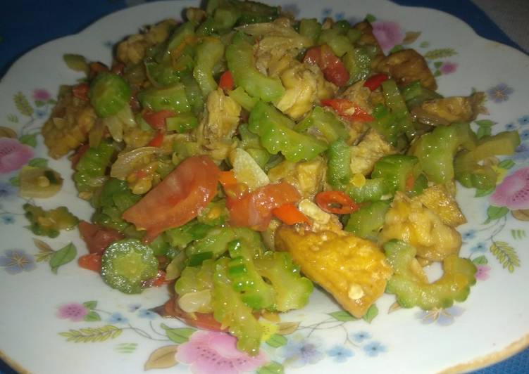 49. Tumis pare tempe (no pahit)
