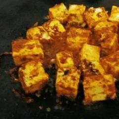 A picture of Tava paneer.