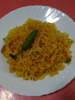 વેજીટેબલ પુલાવ (Vegetable Pulao Recipe In Gujarati) રેસીપી મુખ્ય ફોટો