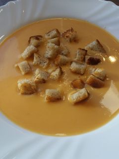 Gyömbéres édesburgonya krémleves recept fotója