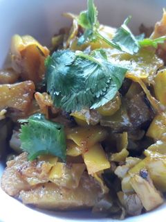 पत्ता गोभी और आलू की सब्जी (patta gobi aur aloo ki sabzi recipe in Hindi) रेसिपी मुख्य फोटो