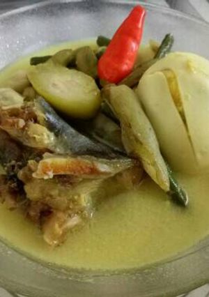 Foto resep Gangan Hampap Keladi Kepala Telang extra telur #herlinwidodo