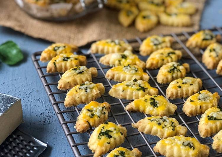 Bumbu mengolah Garlic Spinach Parmesan Cookies, Lezat
