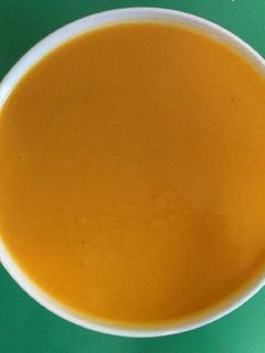 Una foto de Crema de calabaza sin grasa (olla express)